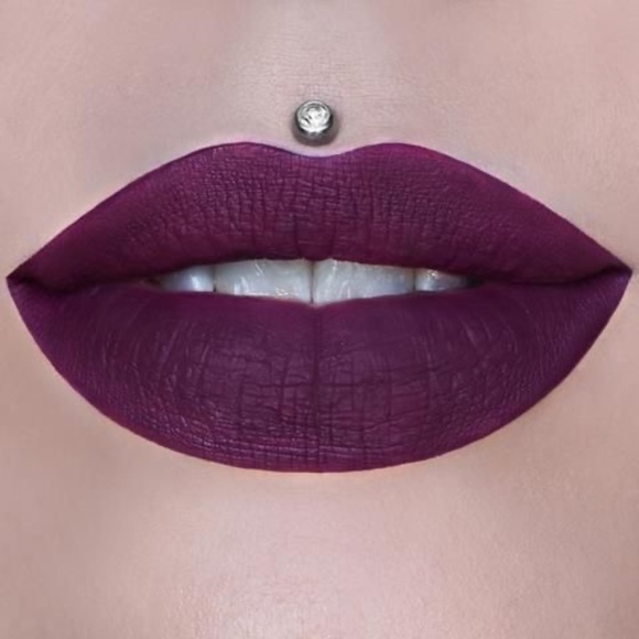 RARE NEW Mini Jeffree Star Liquid Lipstick - Berries on Ice - Picture 1 of 7